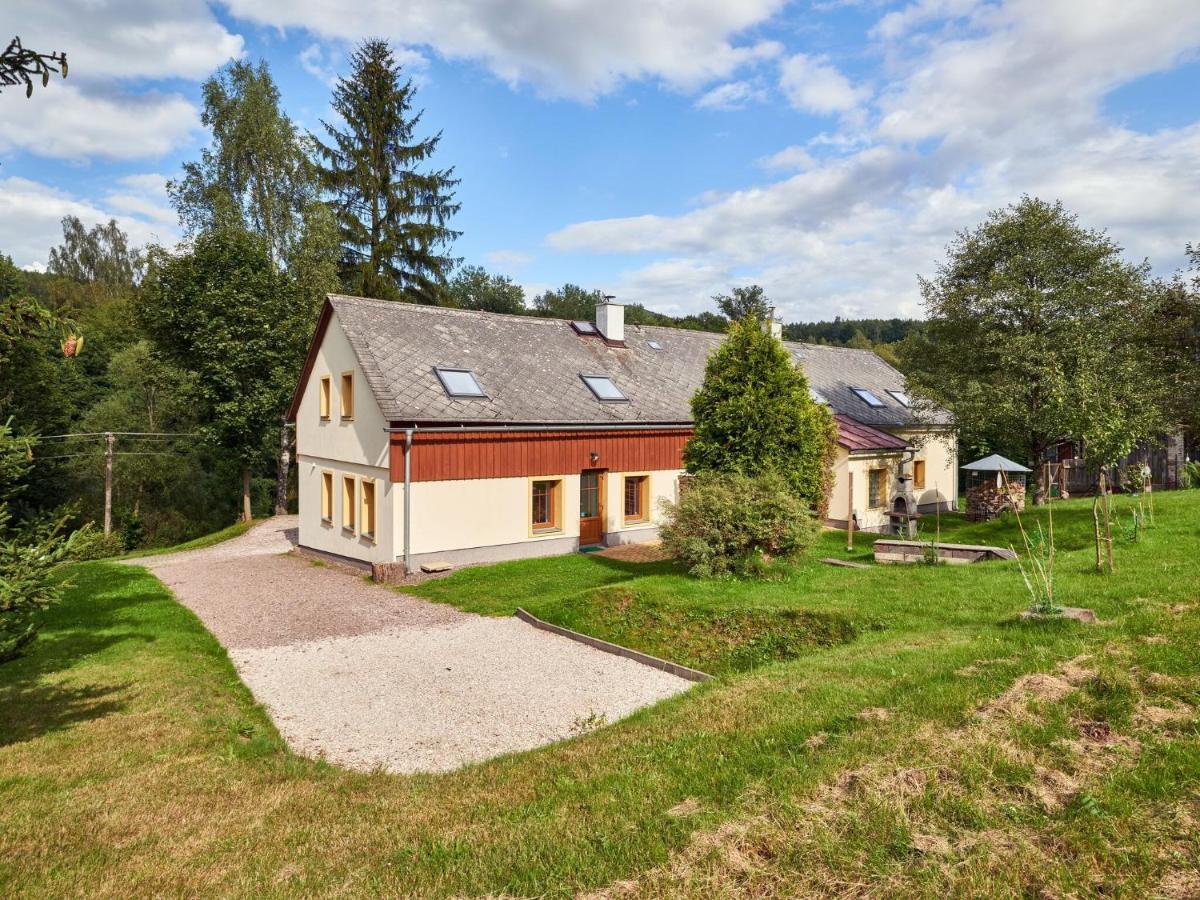Holiday Home In Lampertice With Swimming Pool Buitenkant foto